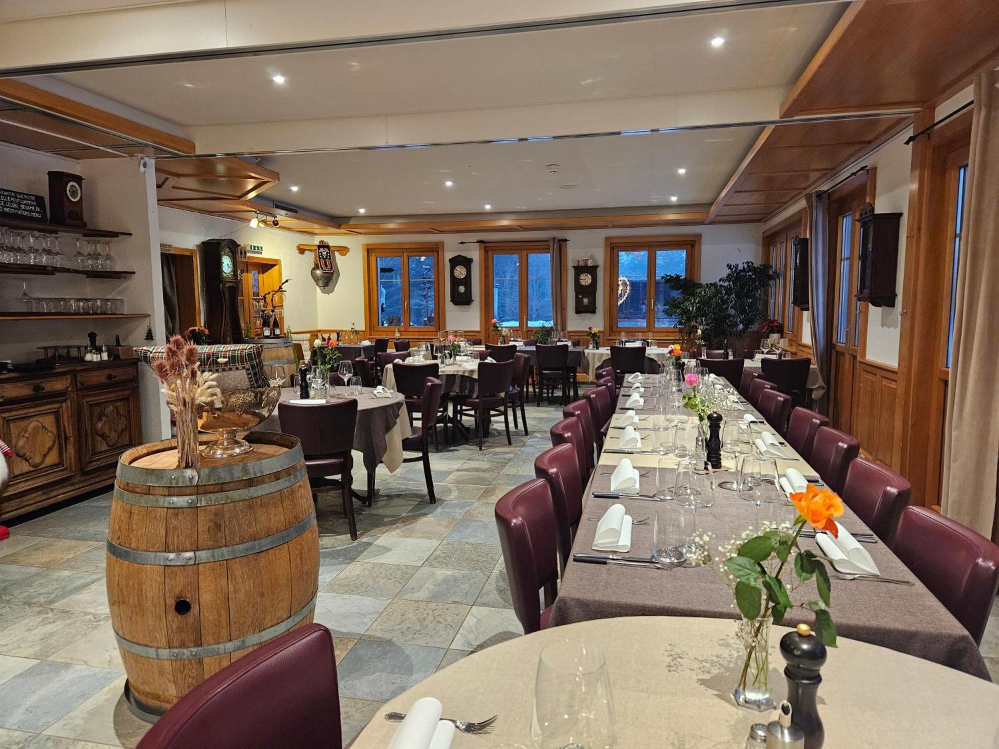 Hotel Restaurant Du Marchairuz Le Brassus Exterior foto
